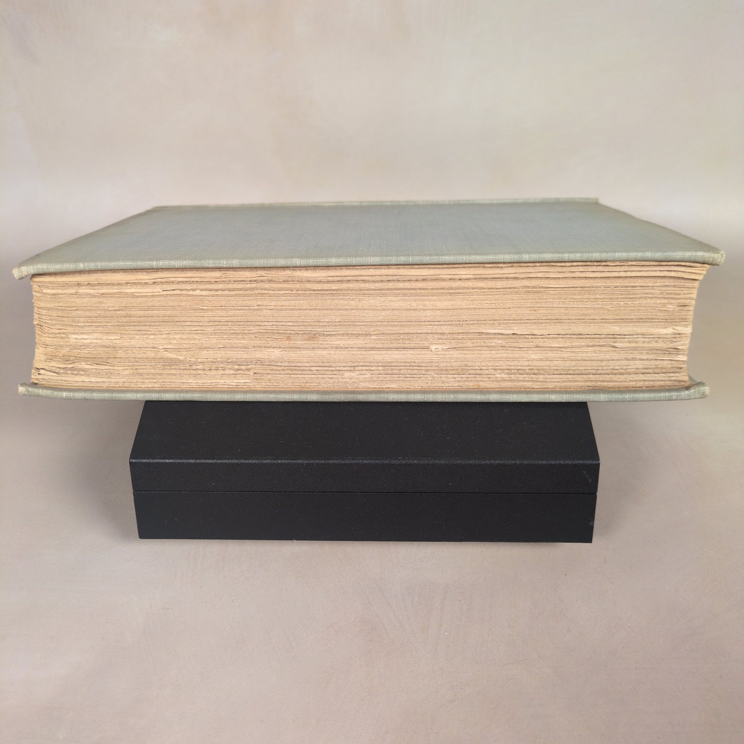 Anna Karenina - Illustrated 1946 Literary Guild Hardcover