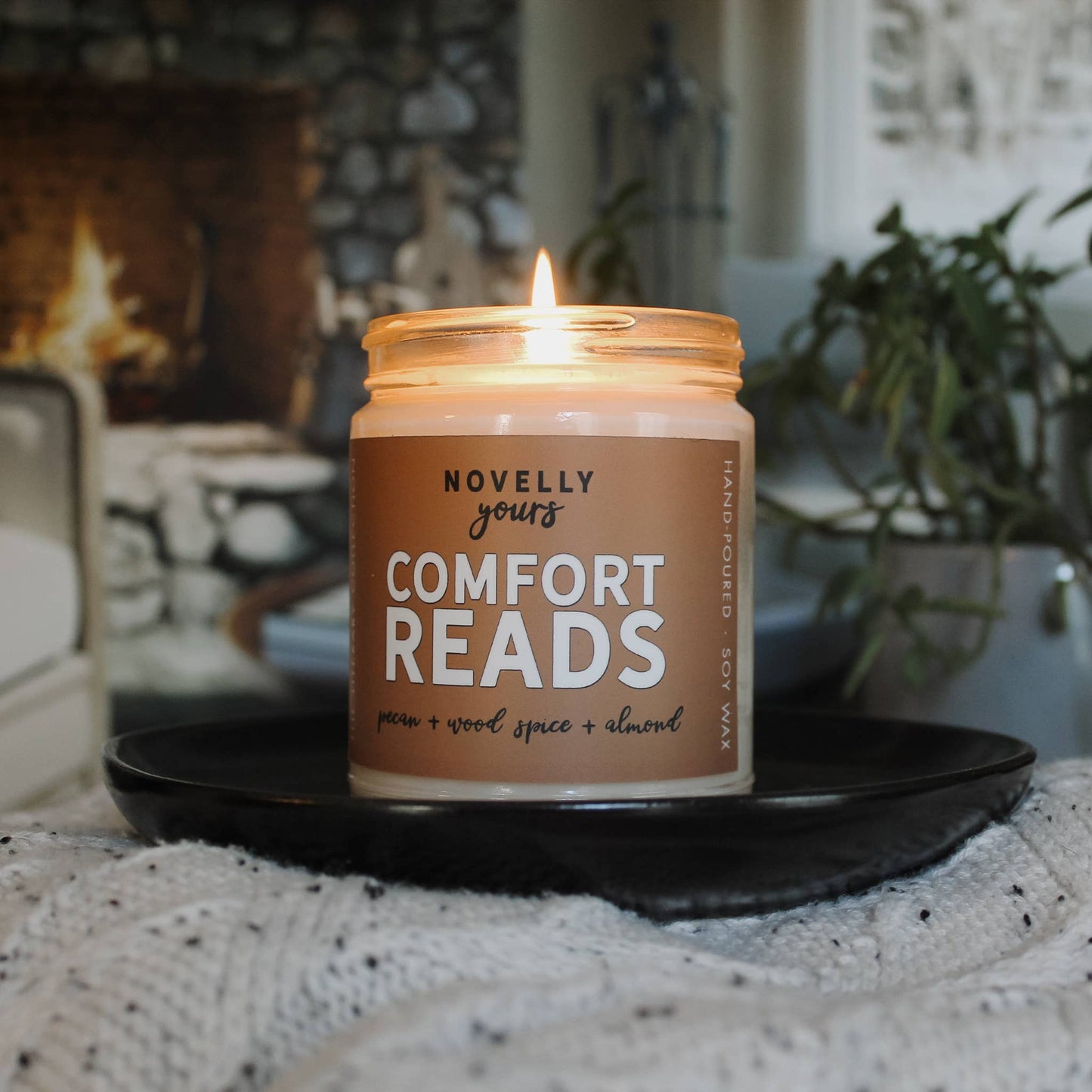 Comfort Reads Candle
