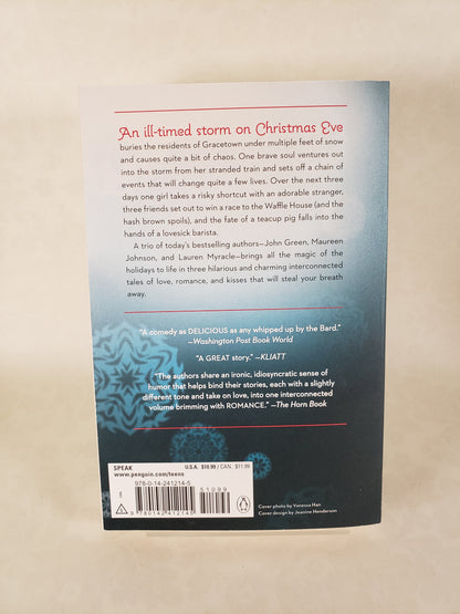 Let It Snow: Three Holiday Romances - Paperback
